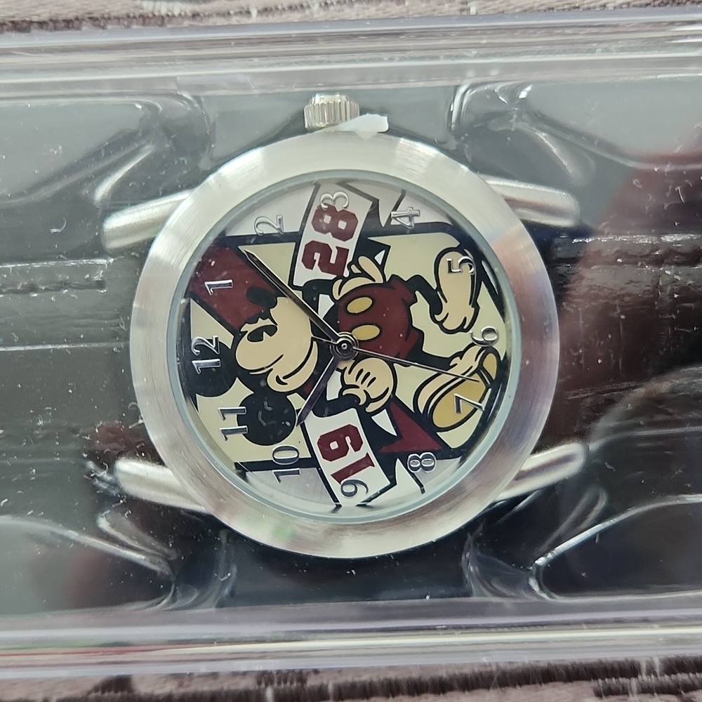 Disney Parks Mickey Mouse watch